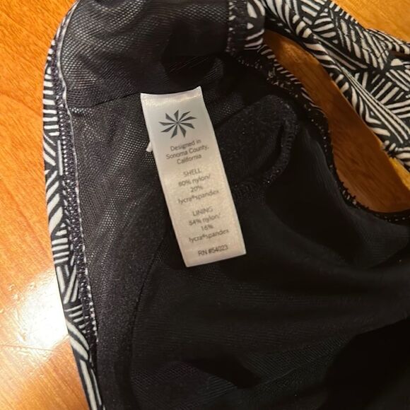 Athleta Laguna Criss Cross Swim Top bikini 36 B/C - Picture 5 of 6